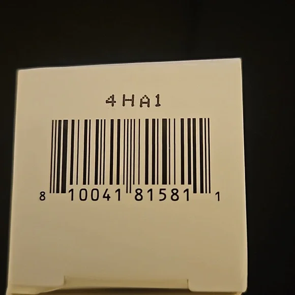 One Size Cheek Clapper,Oil Sucker & Ultimate Setting Powder - Picture 9 of 10